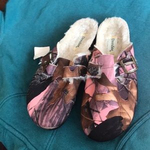 Drexlite Women’s Pink Camo Clogs